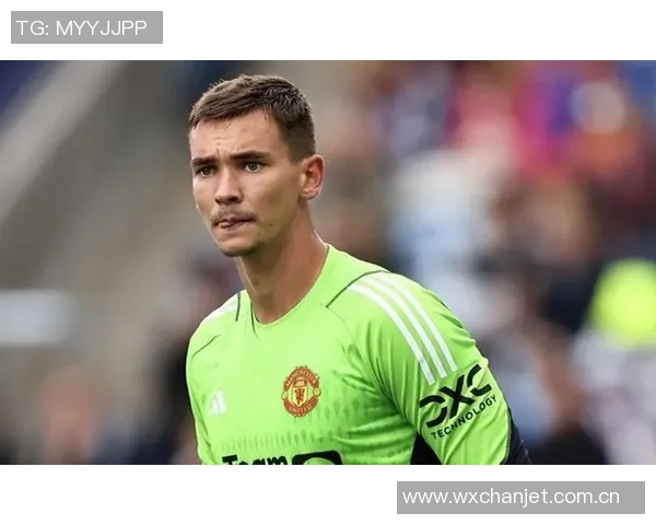 埃因霍温正式买断勒沃库森门将科瓦尔签约四年半开启新篇章