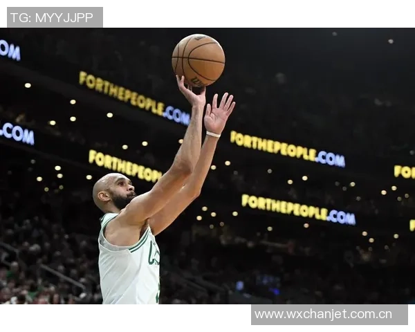 南斯表现起伏10投仅中2罚球稳健贡献11分并抢下5个前板与3次抢断